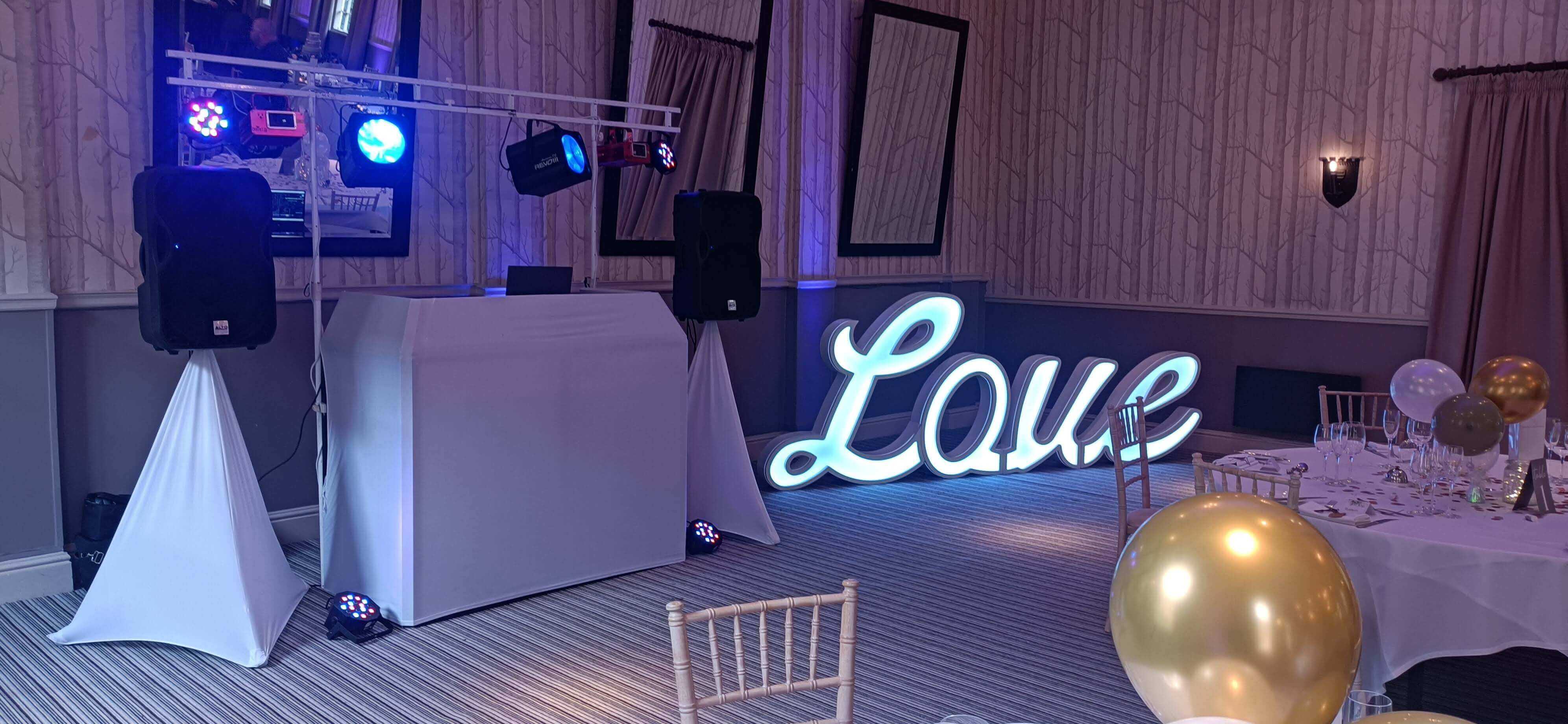 Wedding DJ Hare & Hounds